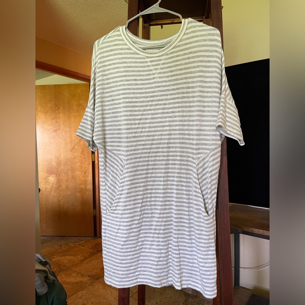 Lou & grey summer t shirt dress with pockets